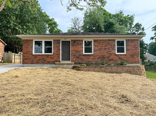 2929 Douglas Dr, Burlington, KY 41005
