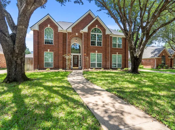 3210 Beachwater Dr, Katy, TX 77450
