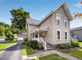 15 Green St, Camillus, NY 13031