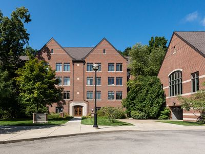 827 Asa Gray Dr APT 457, Ann Arbor, MI, 48105