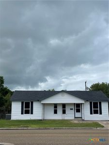 2201 E Red River St, Victoria, TX, 77901
