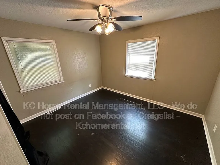5903 E 149th St — Photo 19