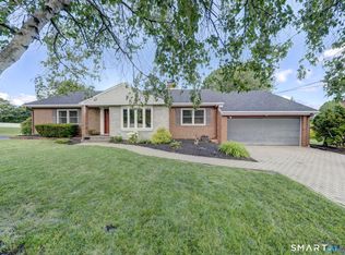 136 Juniper Ln, Berlin, CT 06037