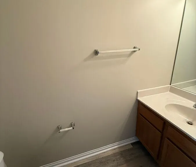 221 John Sutherland Dr — Photo 9