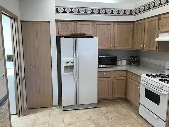 5th image of 38 Abbeycross Ln