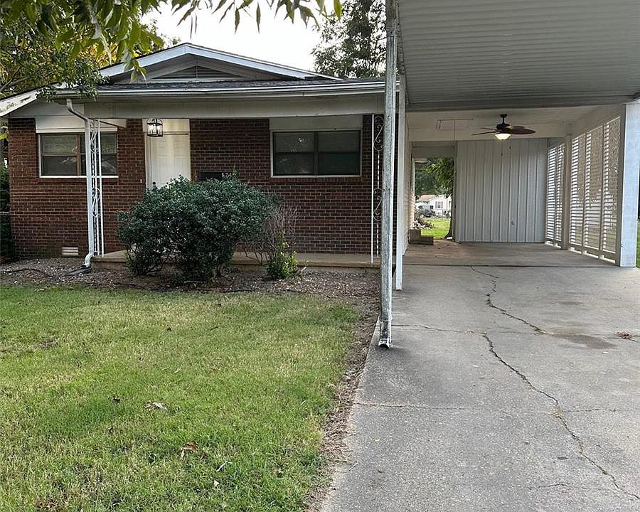 1st image of 624 N Sassafrass St