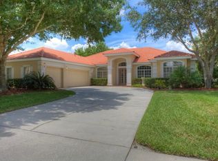 18009 Forest Retreat Ln, Tampa, FL 33647