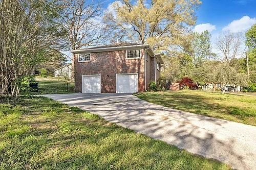 1112 Violet Dr Photo 1