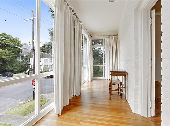 5th image of 4638 Prytania St