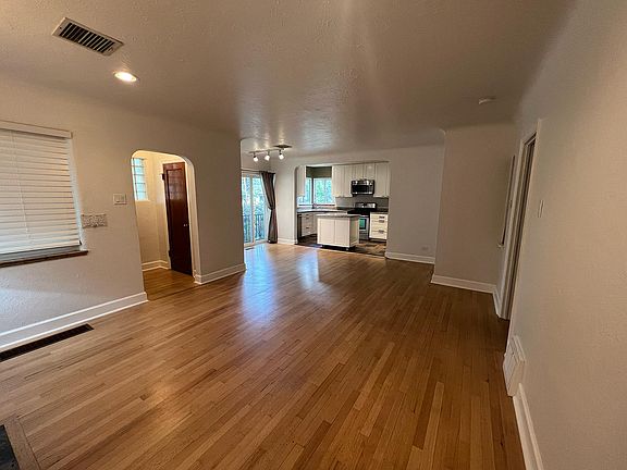 Living area to kitchen
