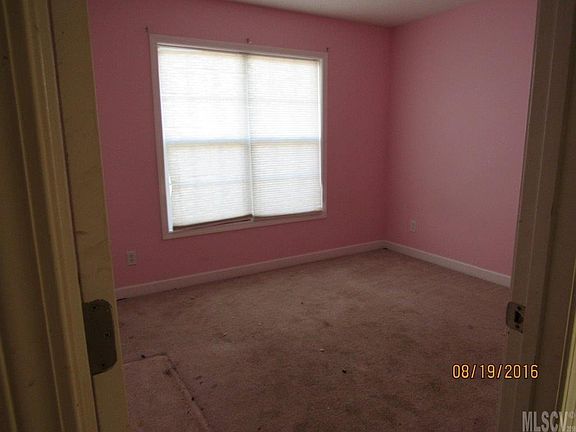 5th image of 1568 Windy Holly Ln