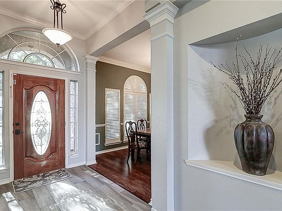 4th image of 1501 Falmouth Dr