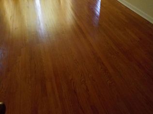 7328 Ravinia Dr, Saint Louis, MO 63121