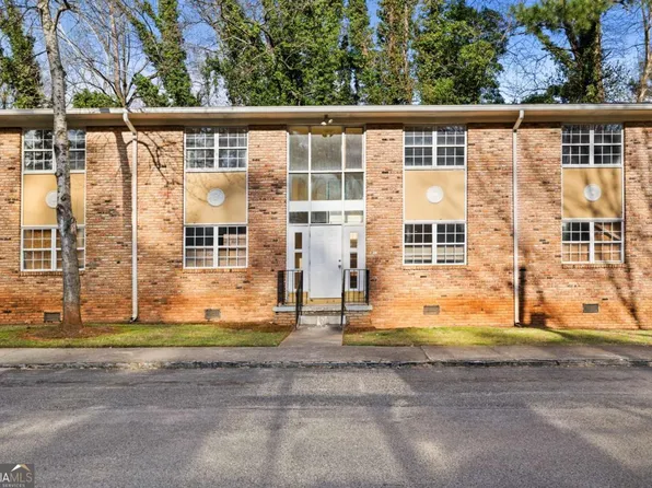 1620 Line Cir, Decatur, GA 30032