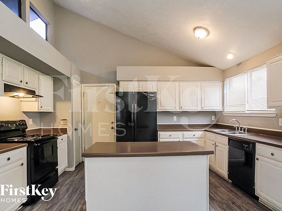 5th image of 8810 Enchanted Forest Dr