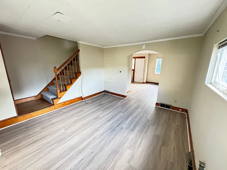 107C S Walnut Gq St — Photo 5
