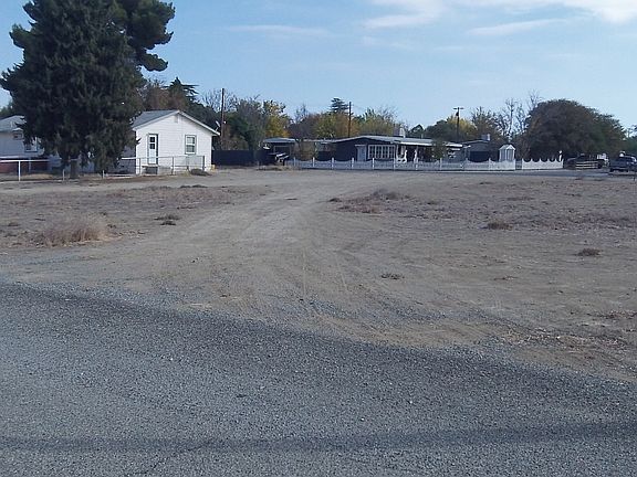 another view of lot.