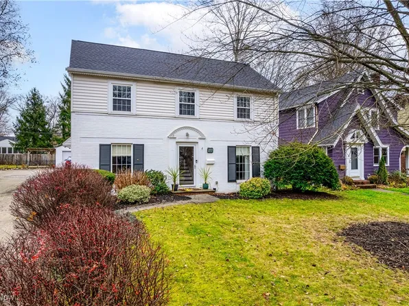 277 Kenilworth Dr, Akron, OH 44313