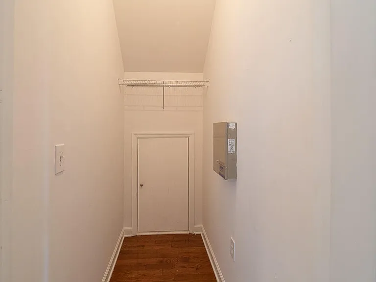 3040 Treadwell St — Photo 24