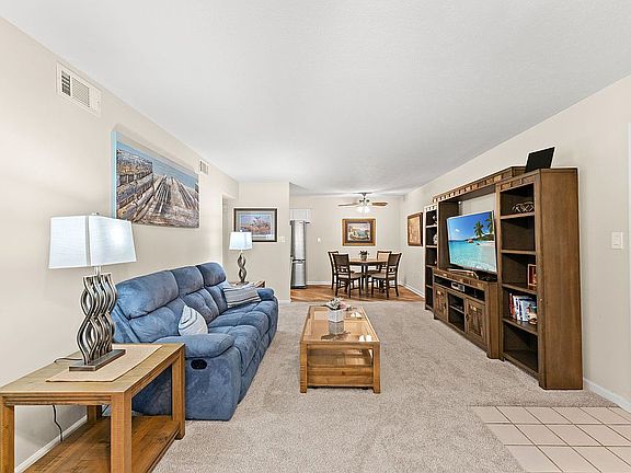 3rd image of 404 75th Ave N #D