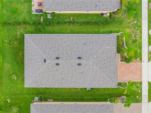 3rd image of 1936 Stillwood Way