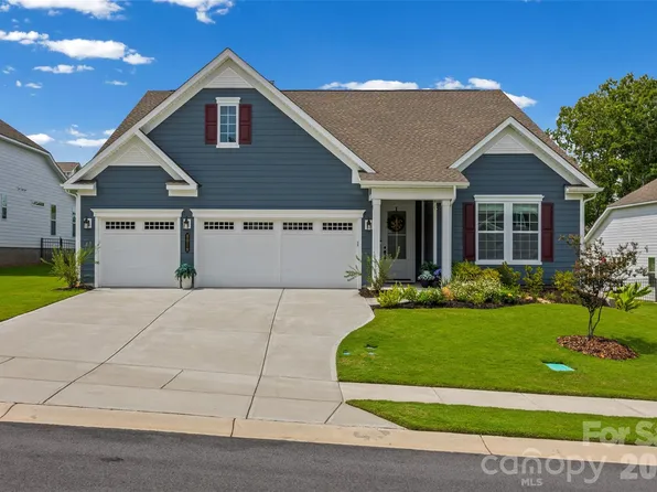8019 Longwaters Ct, York, SC 29745