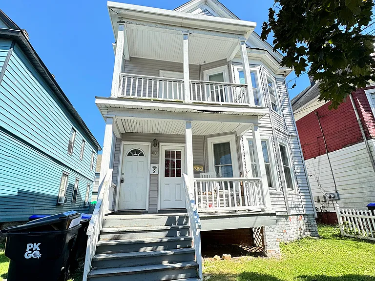 40 Lincoln Ave #2 — Photo 1