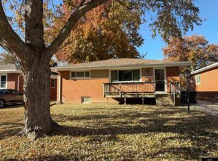 2135 S 49th St, Lincoln, NE 68506