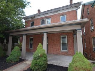 164 W Main St, Windsor, PA 17366
