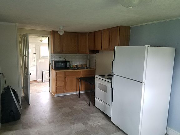 4th image of 203 NW Kensi Dr #101