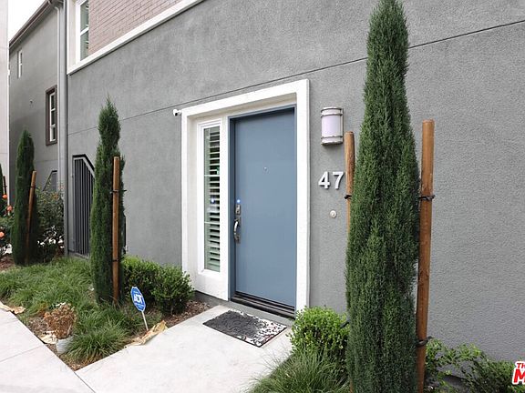 2nd image of 2700 Chaucer St