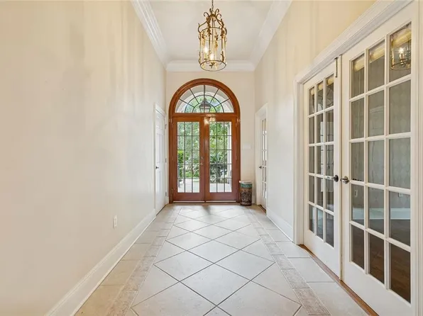 115 Saint Charles Ct, Abita Springs, LA 70420
