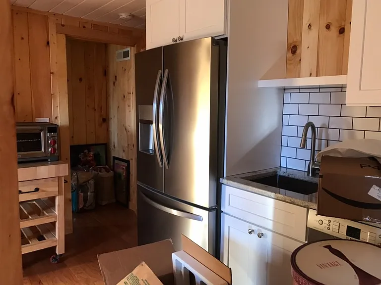 88 Breezemont Dr — Photo 3
