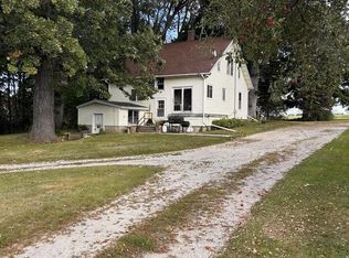 14801 60th St, Bristol, WI 53104