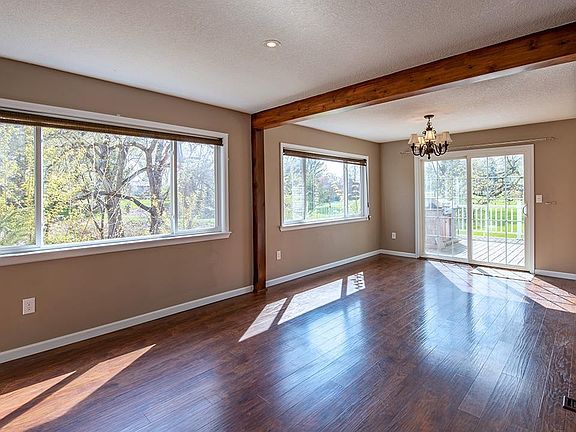 4th image of 11860 83rd Ave