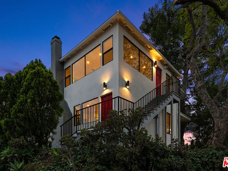 2045 Paramount Dr — Photo 24