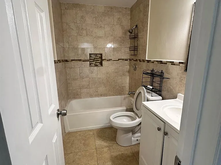 5614 Blueberry Ct — Photo 10