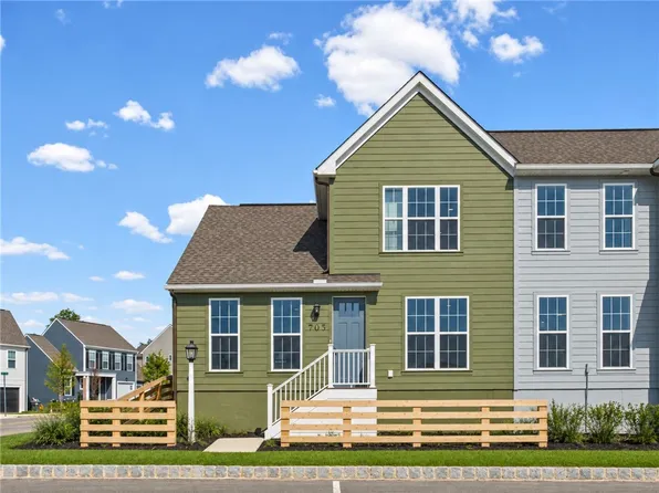 703 Bower St, Cranberry Township, PA 16066