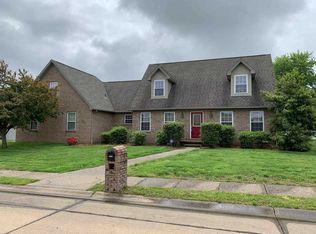 6555 Oakshire Ct, Newburgh, IN