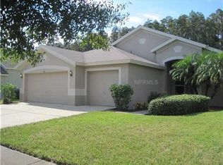 1517 Baythorn Dr, Zephyrhills, FL 33543