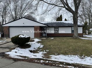 7581 Arundel Rd, Dayton, OH 45426