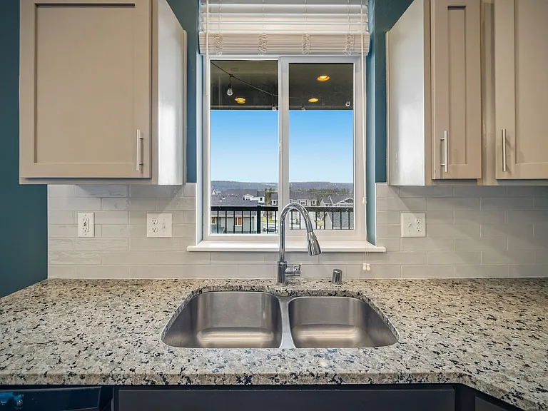 8411 N James Ct — Photo 54