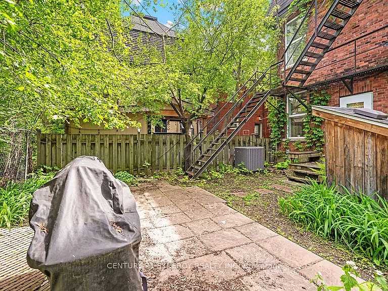 229 Charlotte St #2 — Photo 14