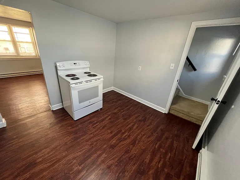 3202 McArthur Dr — Photo 30