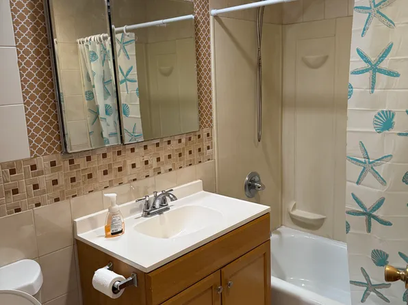 143 Bay 20th Street image 4 of 11