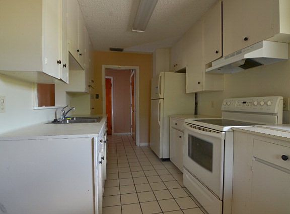 5th image of 1208 S 14th Ave