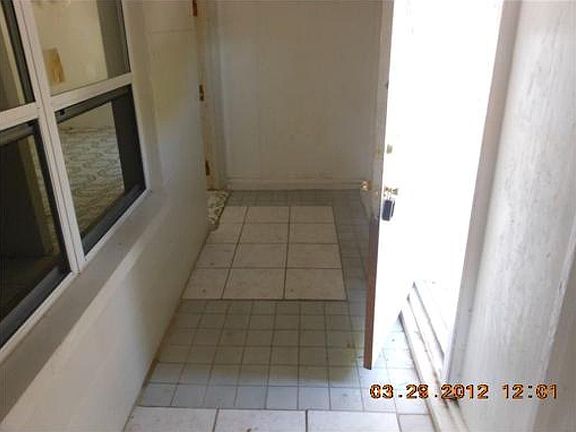 2nd image of 670 64th Ave S