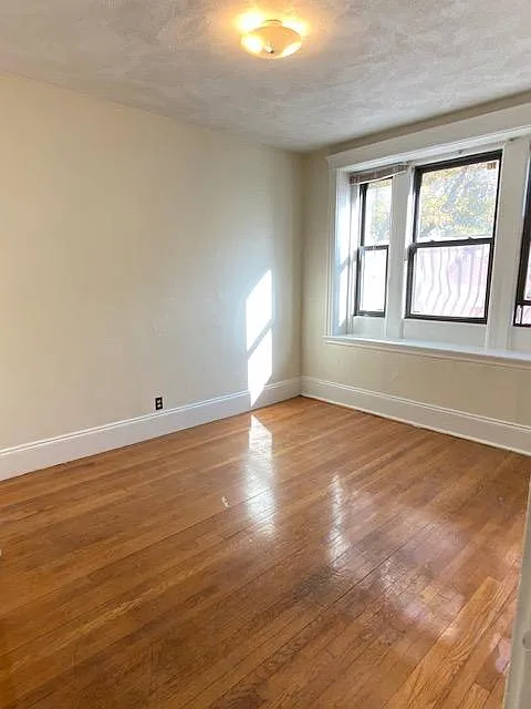 2 bed, $3,200 — Photo 3