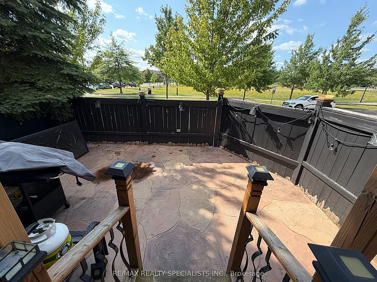 214 McCready Dr — Photo 24