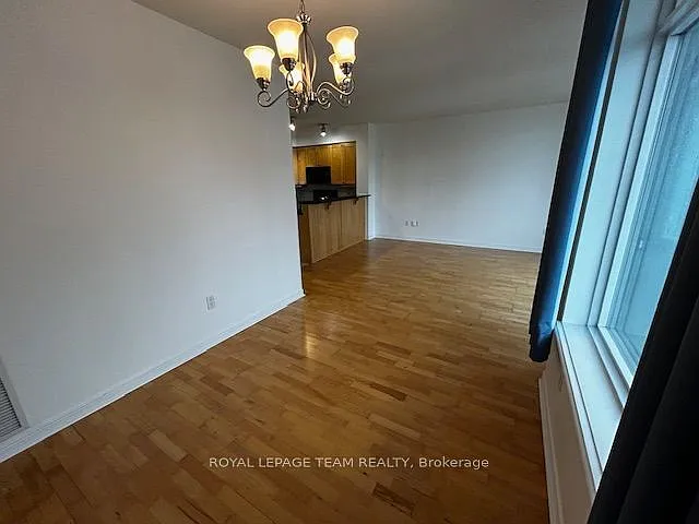 570 Laurier Ave W #1801 — Photo 7